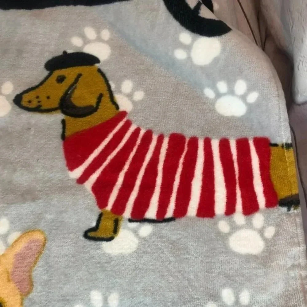NWT dachshund and frenchie bath towel 100% cotton dog mom kids bath guest bath